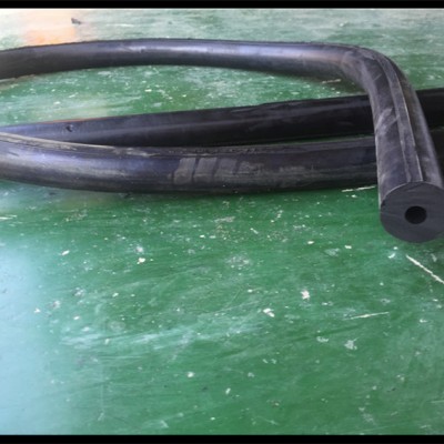 橡胶棒，弹性橡胶密封条，耐磨，空心棒，黑色，直径1